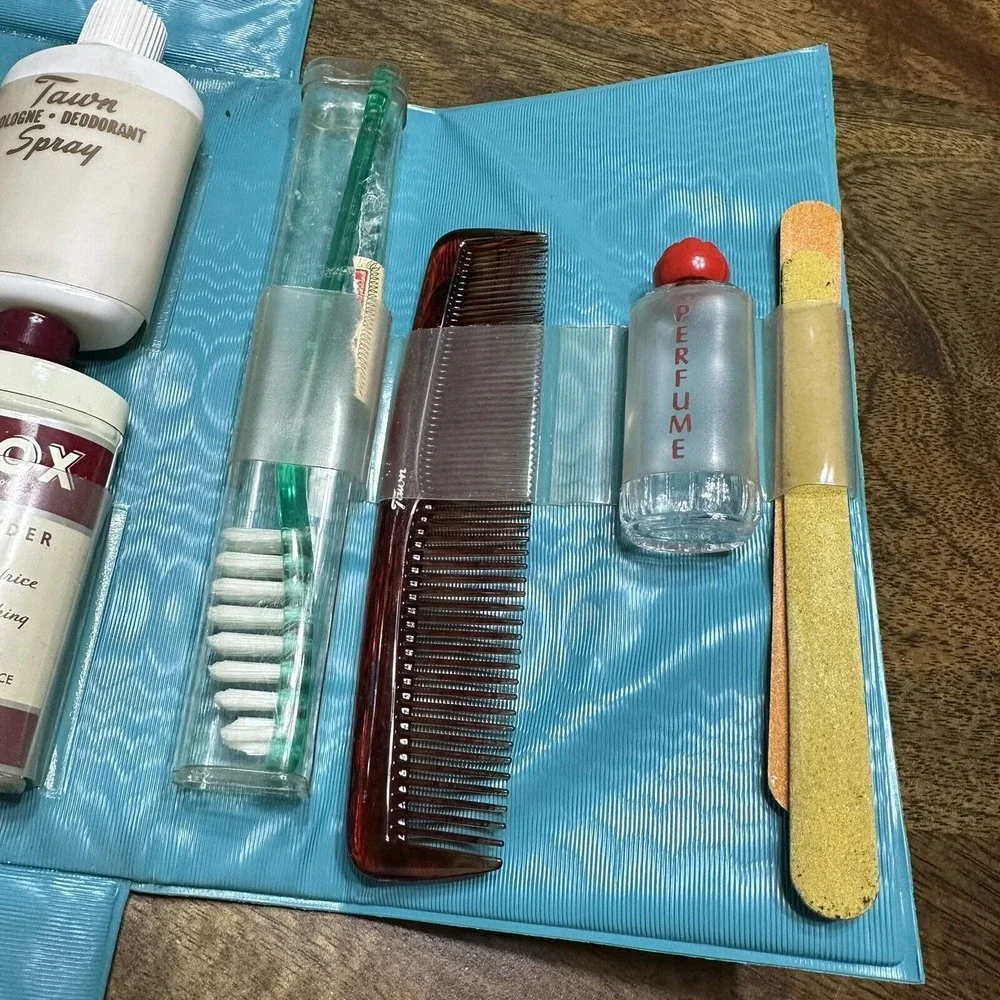 Tawn ladies travel kit‎ No. 600 new old stock Featured In The Smithsonian Museum